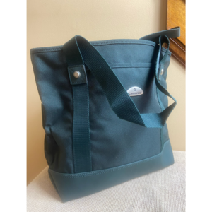 NWOT Samsonite carry on bag